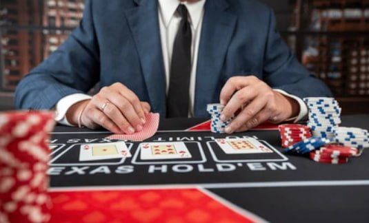 Người dùng Việt Nam chơi slot nổ hũ trên điện thoại tại e2bet casino